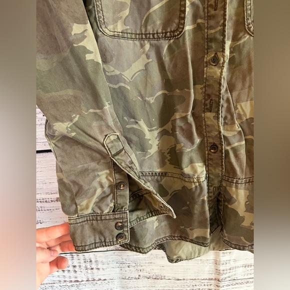 📌by ANTHROPOLGIE green camo button up peplum jacket - Picture 8 of 10